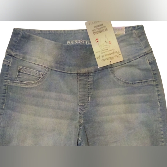 Sound Style - Pull On Slimming Bermuda Shorts W/ Comfort Stretch, Small 4-6, 1- - Picture 5 of 12